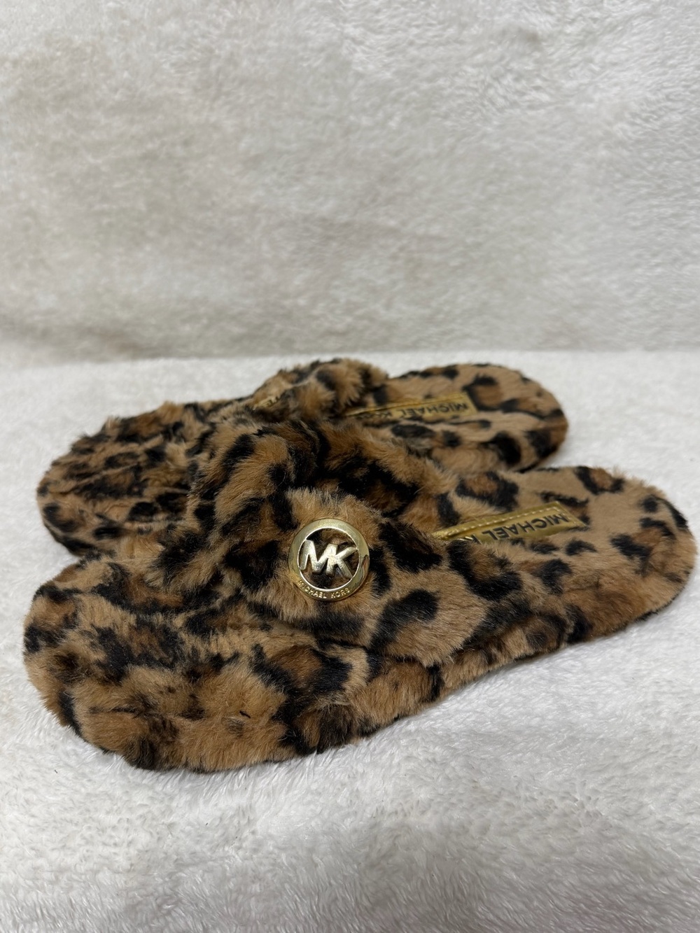 Michael Kors Leopard Fuzzy Plush Sandal Slippers size 7-8